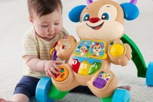 FISHER-PRICE TANULÓ KUTYUSOS JÁRÁSSEGÍTŐ - GXR71